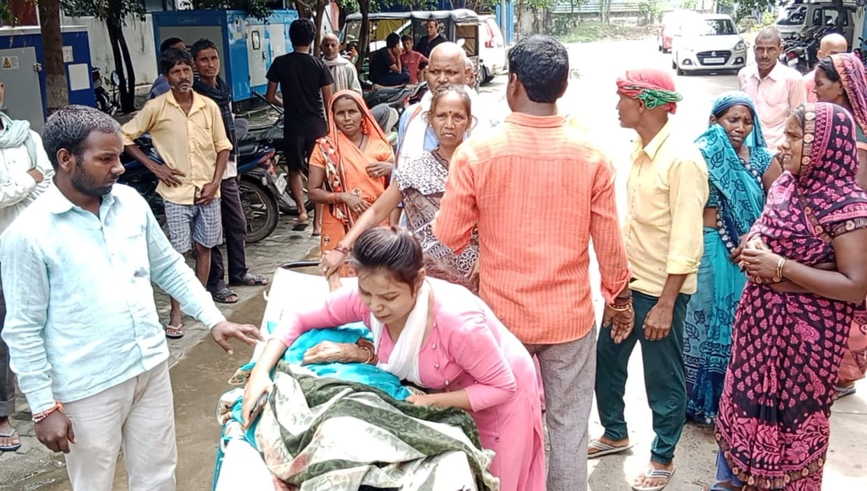 Speed havoc in Azamgarh woman killed and  two injured due to  Pickup trampled them
