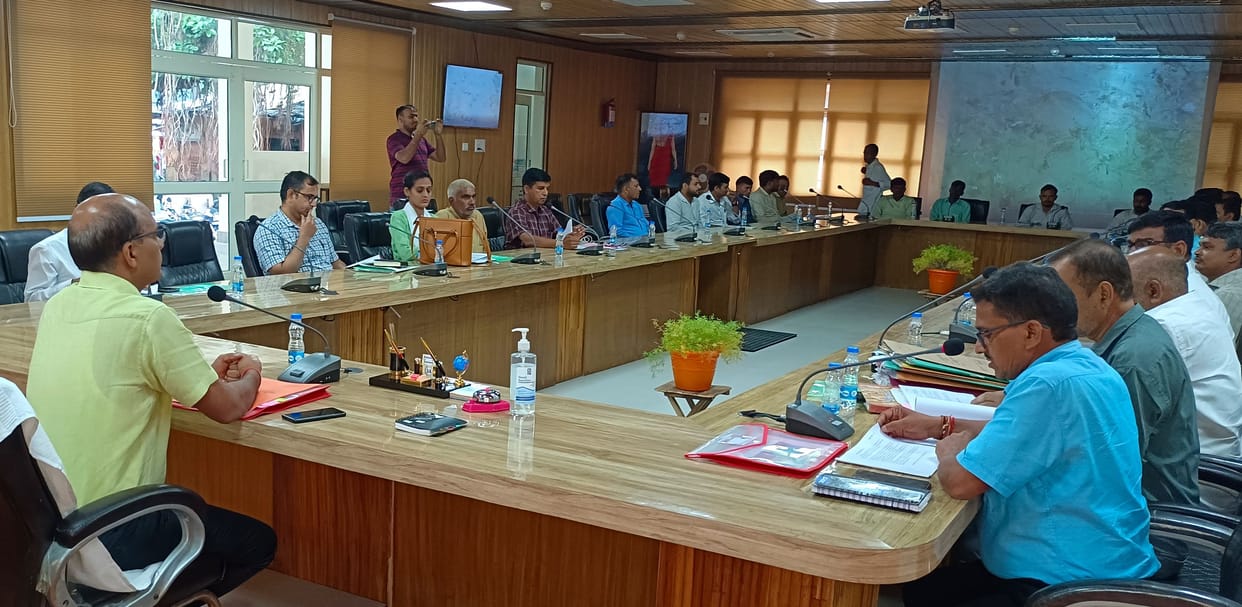 Encourage farmers for cluster farming: DM