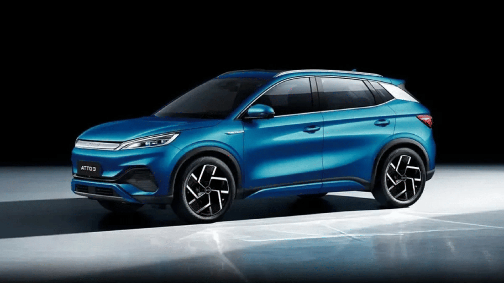 BYD Atto 3 Electric SUV Details leaked Know Range Features Specs India launch next month News in Hindi