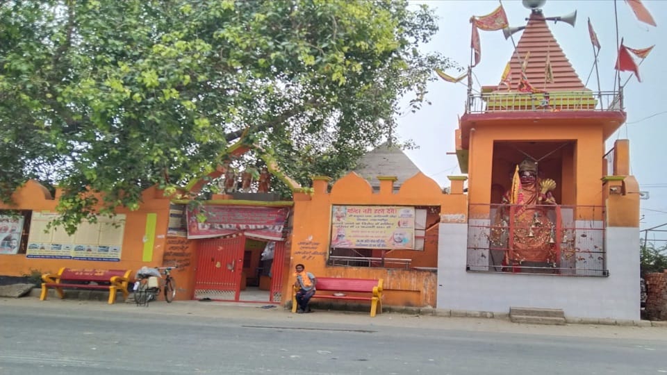 Hanuman temple to be displaced by machines from Lucknow-Delhi National Highway