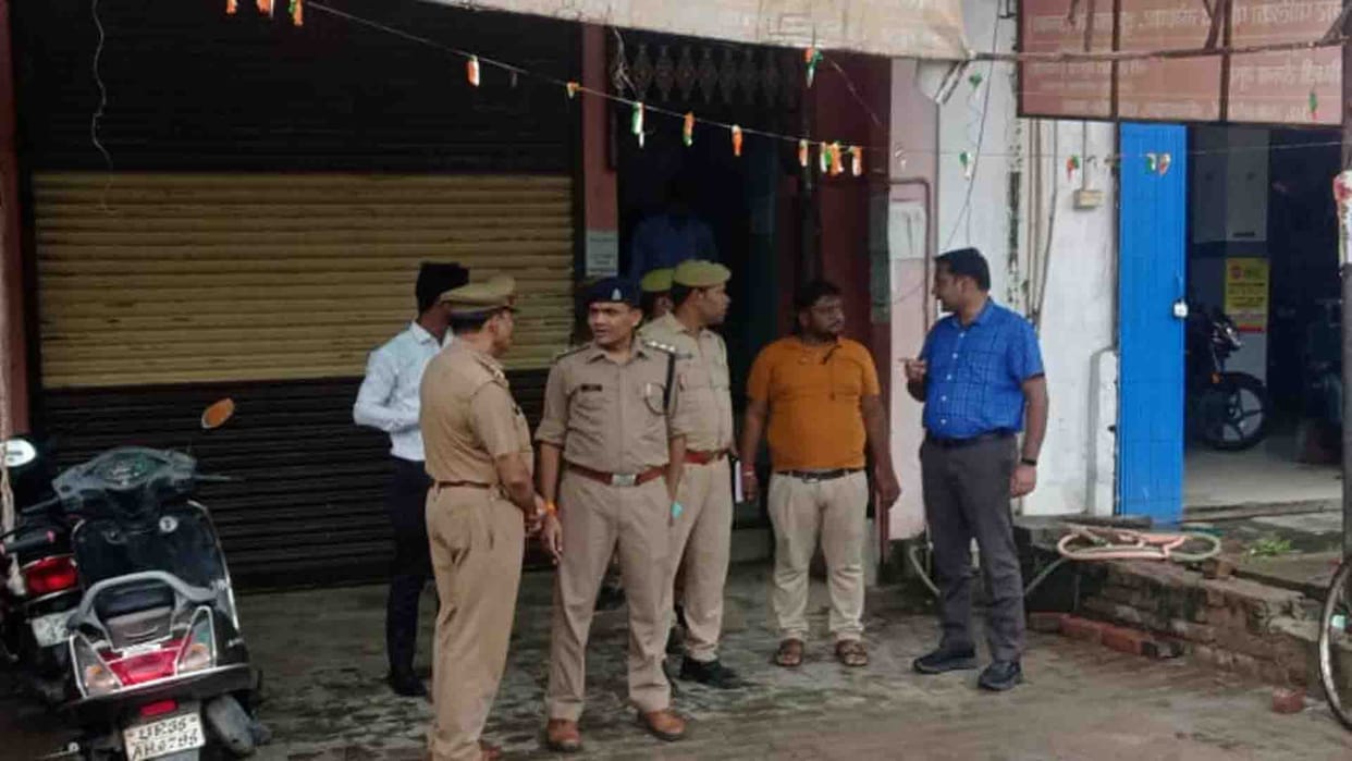 Unnao News: Student died due to current, two scorched
