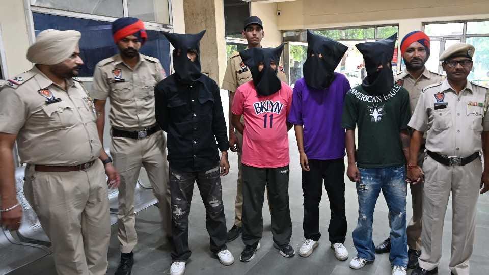 Four associate of gangster Puneet Bains arrested for planning loot in Ludhiana