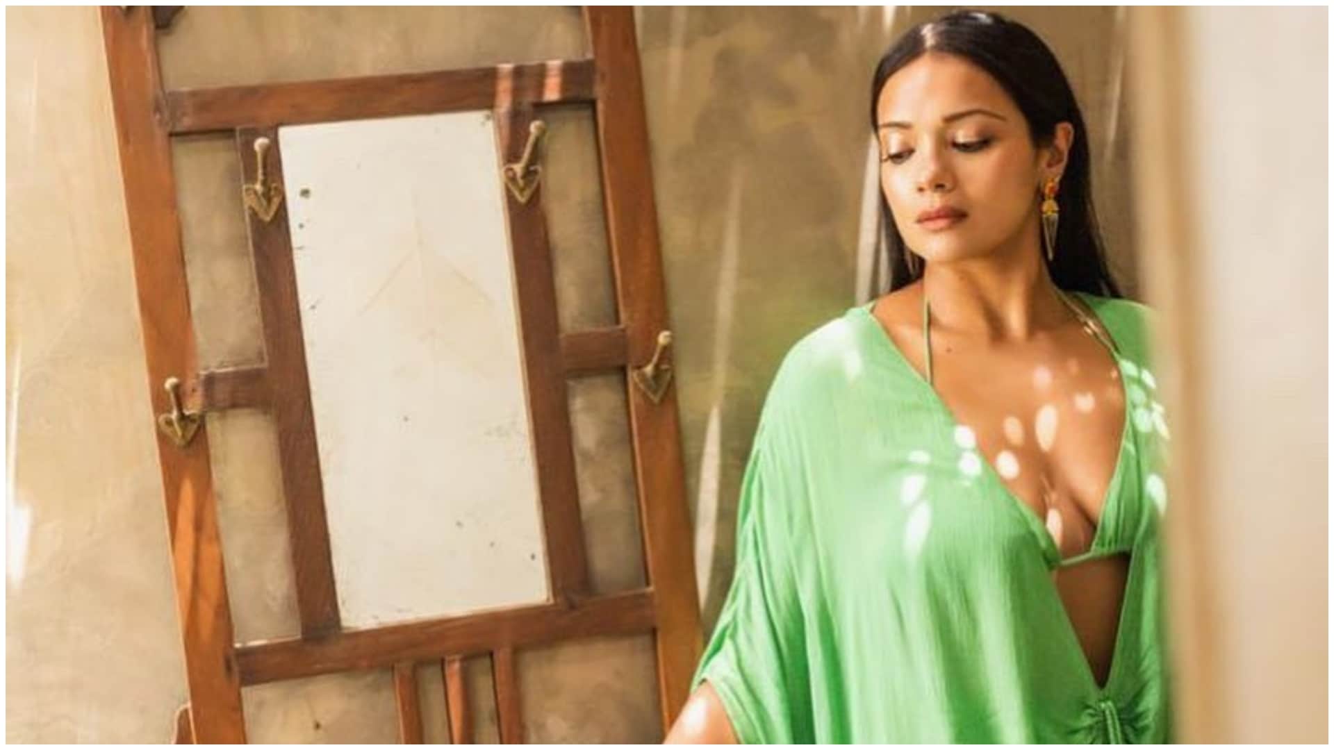 CID Inspector Fame Actress Megha Gupta Bold Photo on bed getting viral on social media