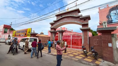 Narendra Giri case CBI reached Baghambari Math, found three crores and huge amount of jewelery from Mahant's