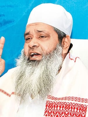 Muzaffarnagar: Muslims should not be afraid of targeting policy of the government, said Badruddin
