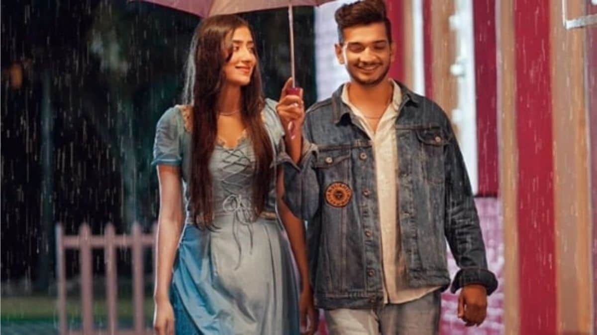 Munawar Faruqui broke his silence on his breakup with girlfriend Nazila denies the rumors by sharing a post