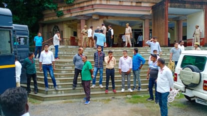 Mukhtar Ansari appear in Mau court Police team reached from Banda jail in Gangster Act