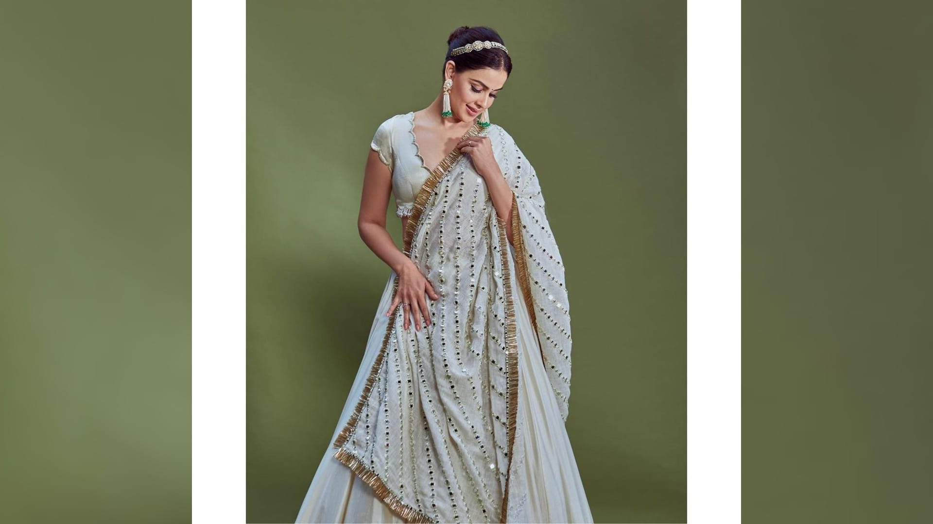 navratri fashion 2022 choose mirror work these celebs approved ethnic outfit for dandiya night