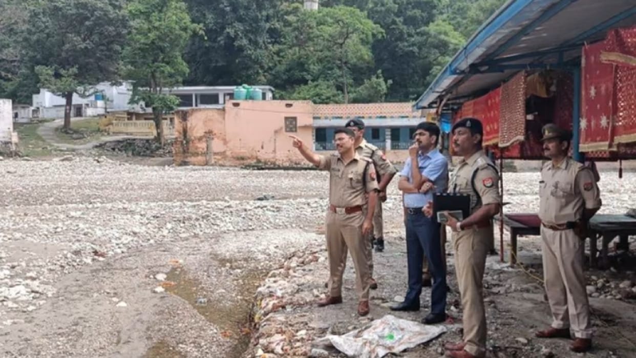 DM and SSP saw the safety of mother Shakambhari Devi