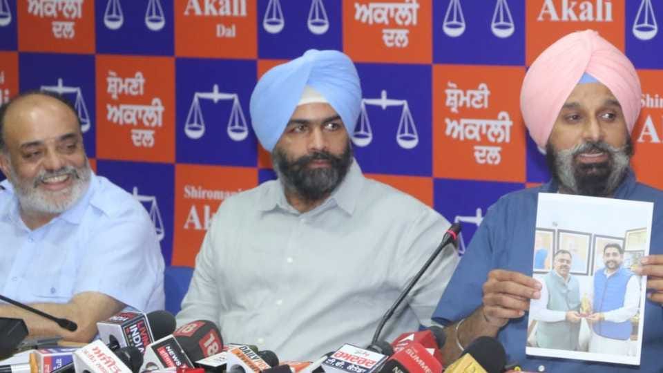 SAD demands CBI and ED to probe AAP allegations