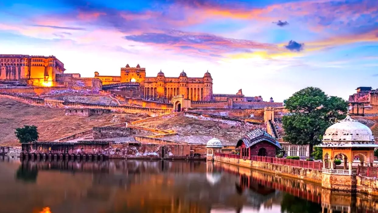 Best Places to Visit in Rajasthan With Friends Know These Travel Destination for Tour