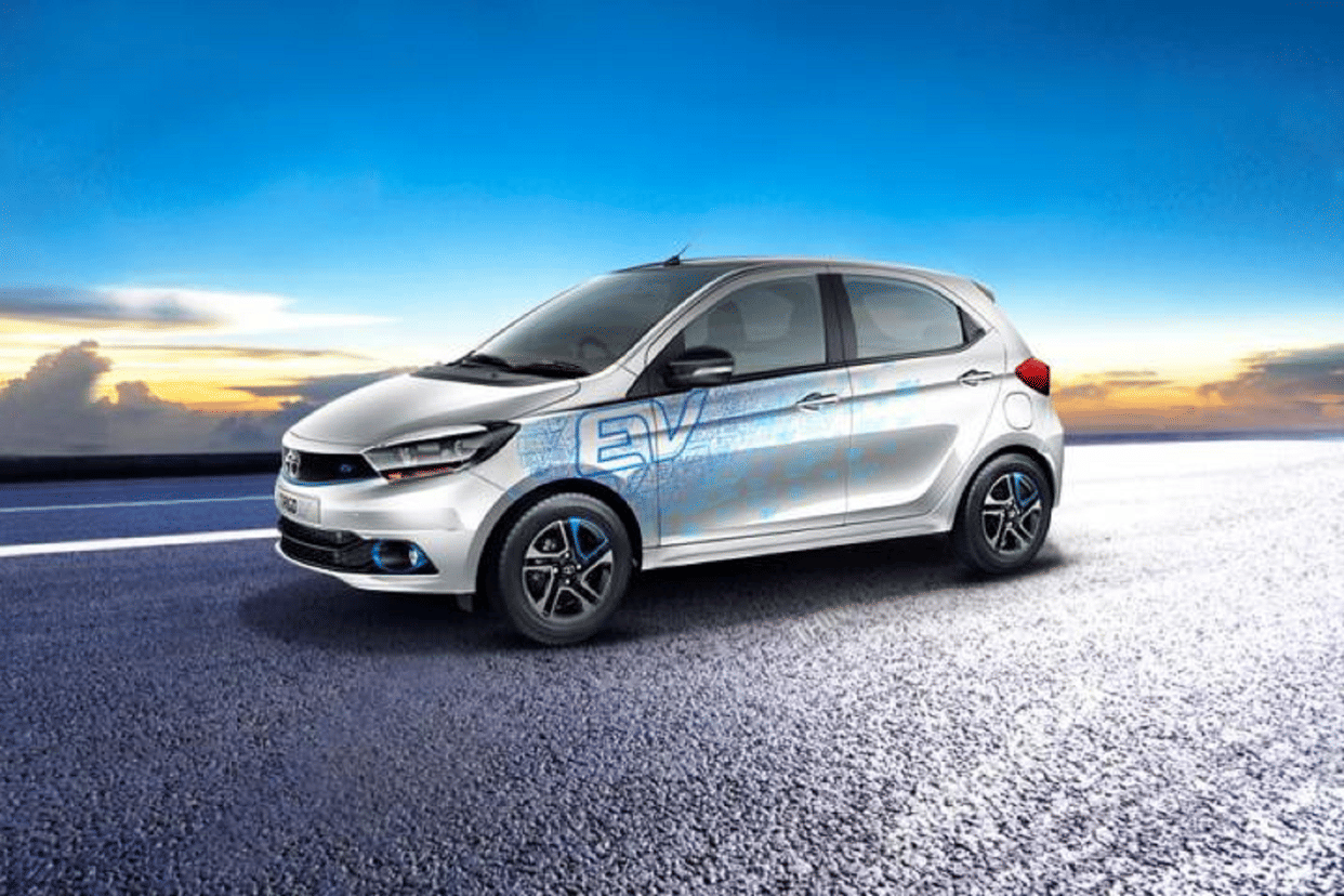 tata tiago electric car launch date in india tata tiago ev range km News in hindi