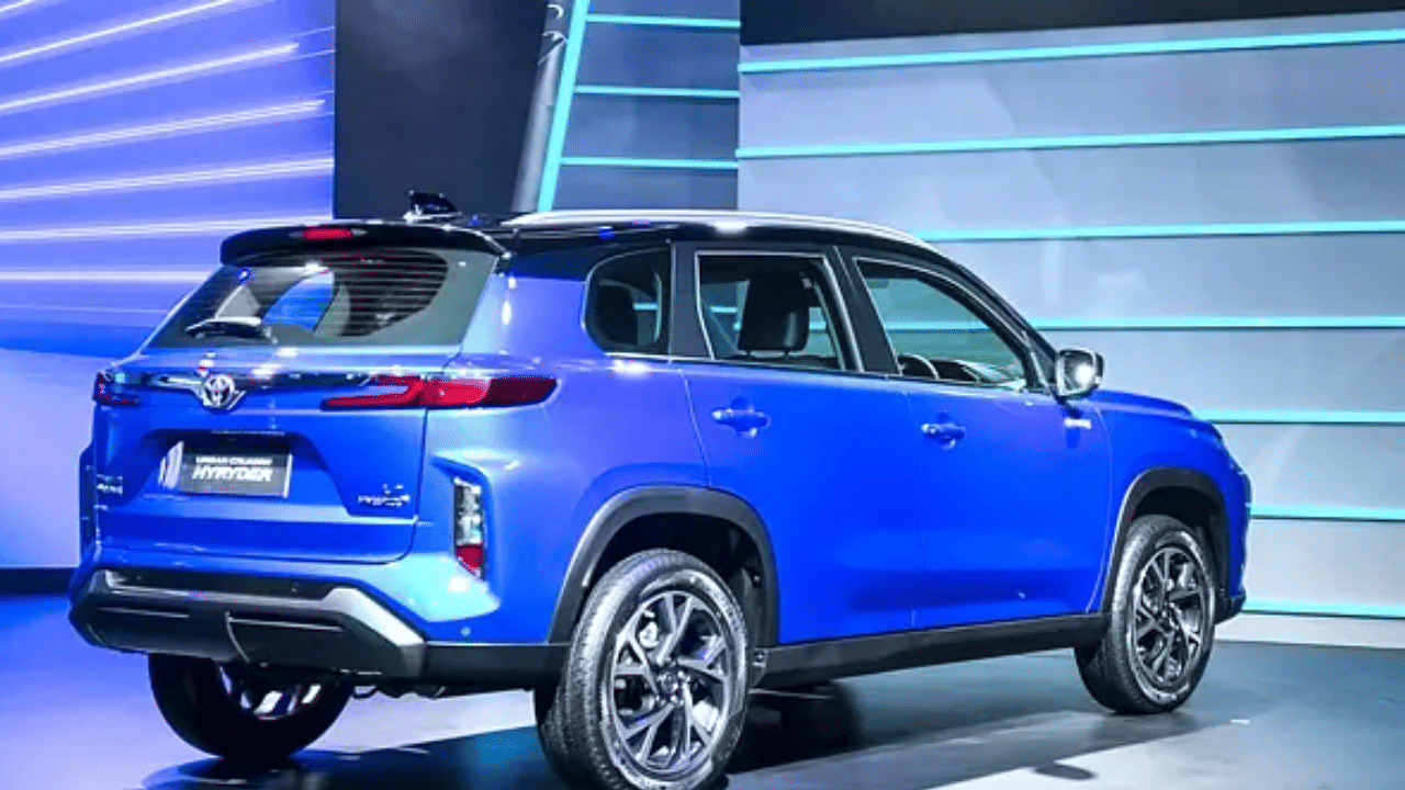 Toyota Urban Cruiser Hyryder SUV Full price List Revealed Know Mileage Features Specs News in Hindi