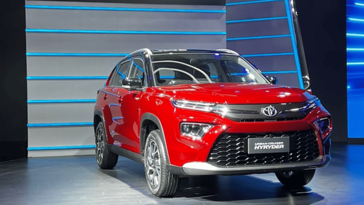 Toyota Urban Cruiser Hyryder SUV Full price List Revealed Know Mileage Features Specs News in Hindi