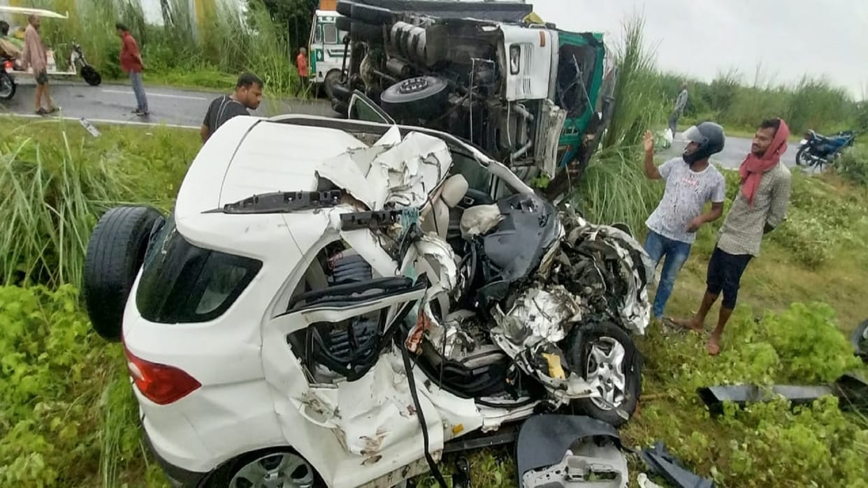 Unnao road accident Car riders had drunk alcohol during the accident outside Trans Ganga City