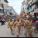 एसीपी दशाश्वमेध और थानाध्यक्ष दशाश्वमेध का पैदल गश्त