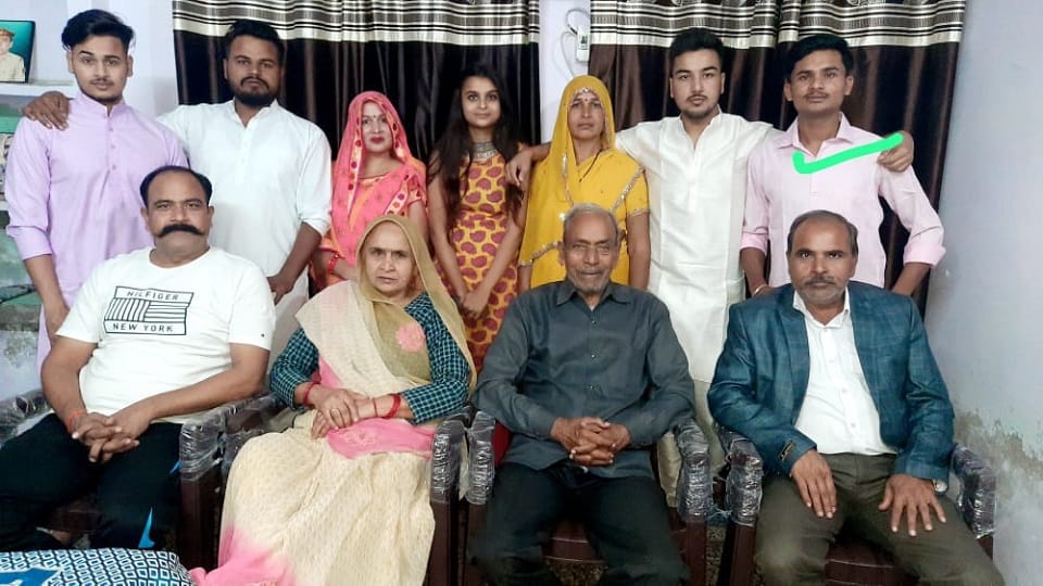 family guru told why the snake was bitten by young man again and again youth reached the Ganges river to remed