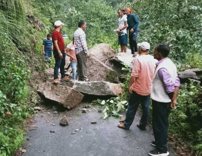 Road Blocked two Hours