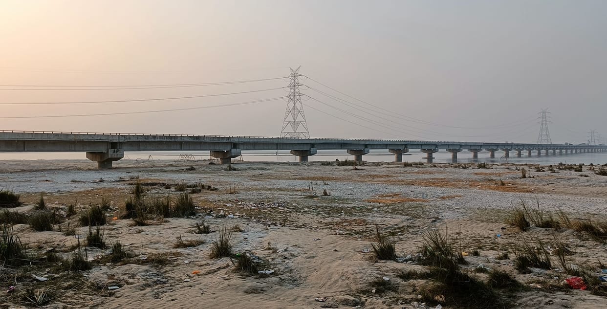 Balawali bridge made of Rs 62 crore hanging in the 400 meter access road
