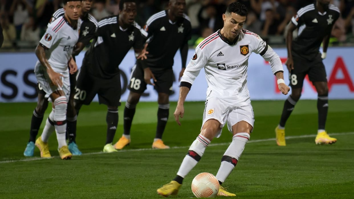 Cristiano Ronaldo says he was close to join manchester city but Alex Ferguson asked to change his decision