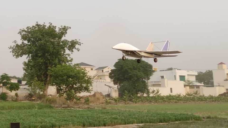 Punjab Farmer built more than 50 model aircraft