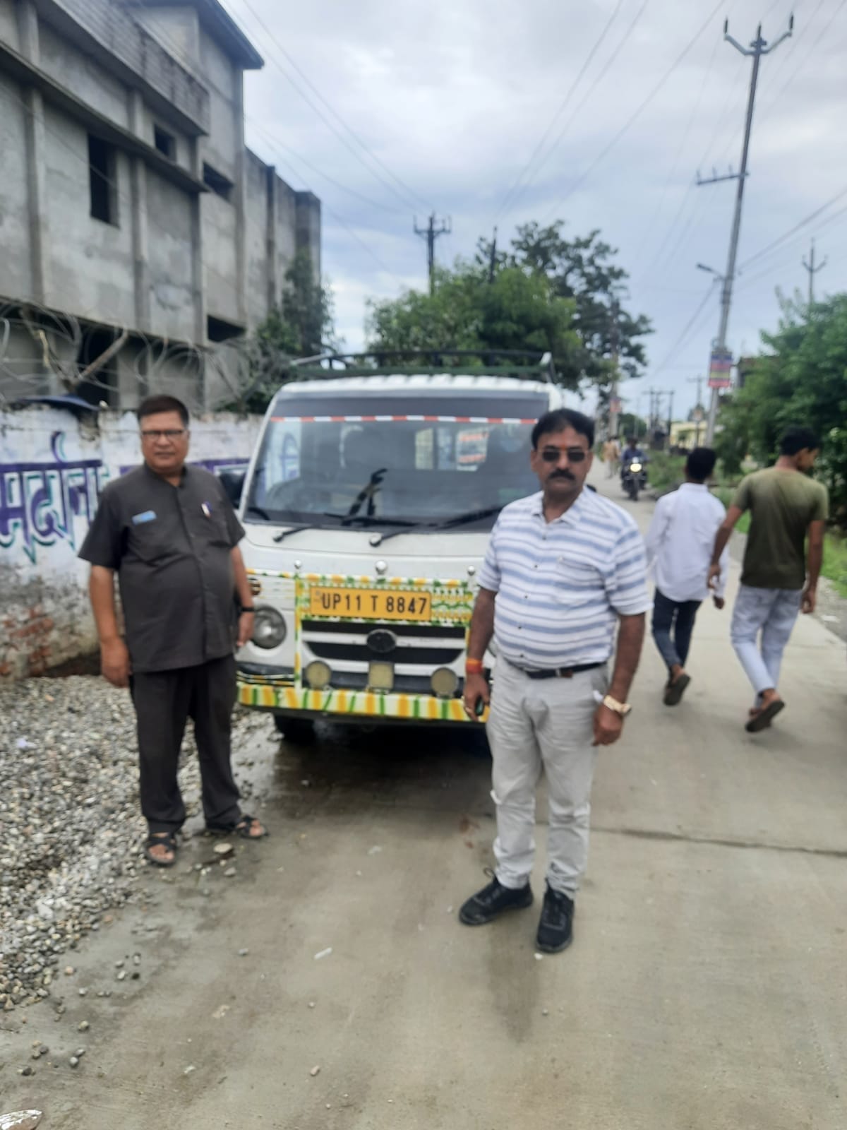 Duggar vehicles sitting before roadways, challans deducted