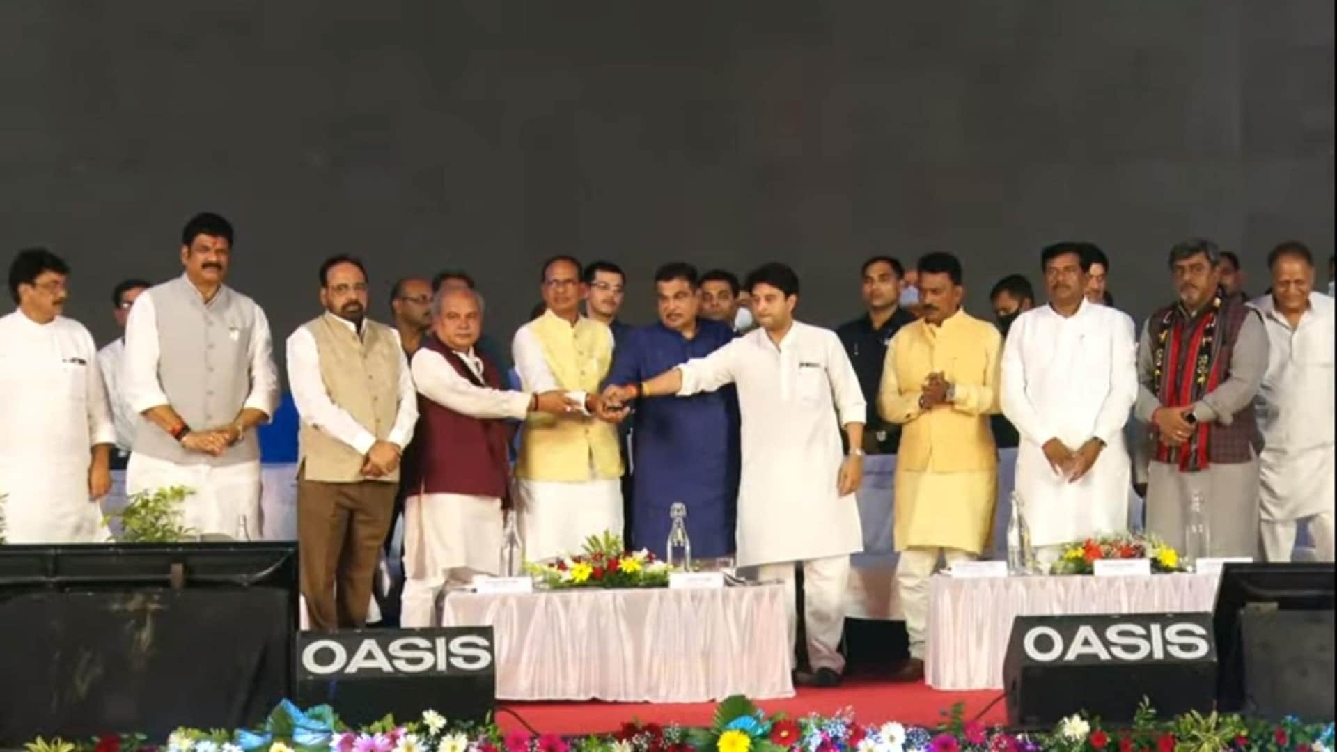 Union Minister Nitin Gadkari inaugurates lays foundation stone of 7 National Highway projects in Gwalior MP