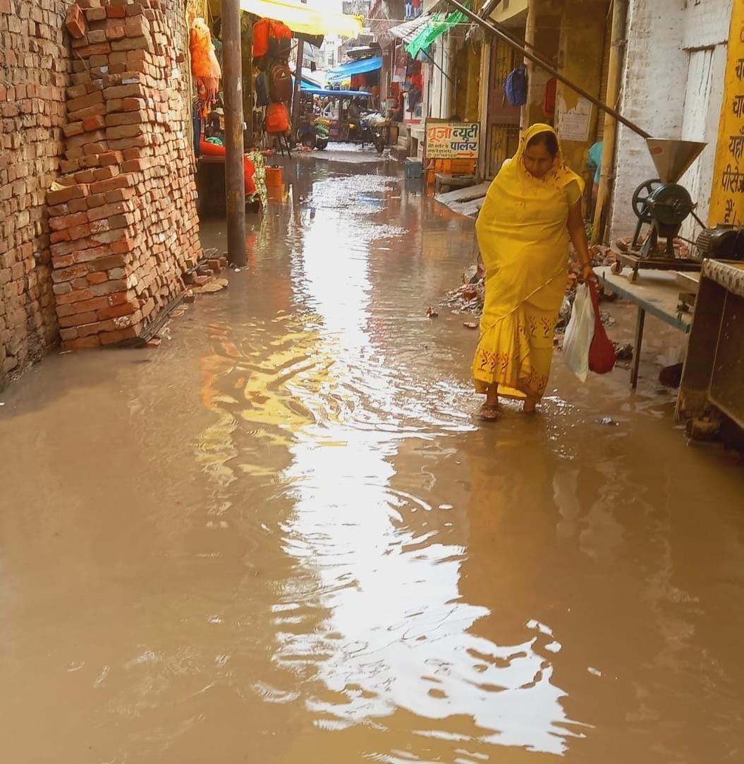 Due to drizzling rain throughout the day, life was disturbed