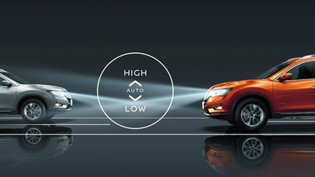 Five disadvantages of night driving over speeding windscreen check lights low and high beam