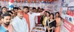 प्रधानमंत्री के जन्मदिन पर रेलवे स्टेशन परिसर में आयोजित प्रदर्शनी का अवलोकन करते परिवहन मंत्र?