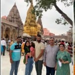सपरिवार बनारस पहुंचे चेतेश्वर पुजारा