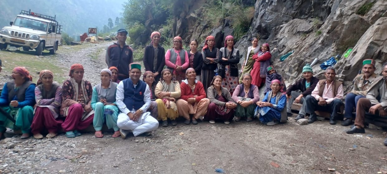 people protest against hydro projects