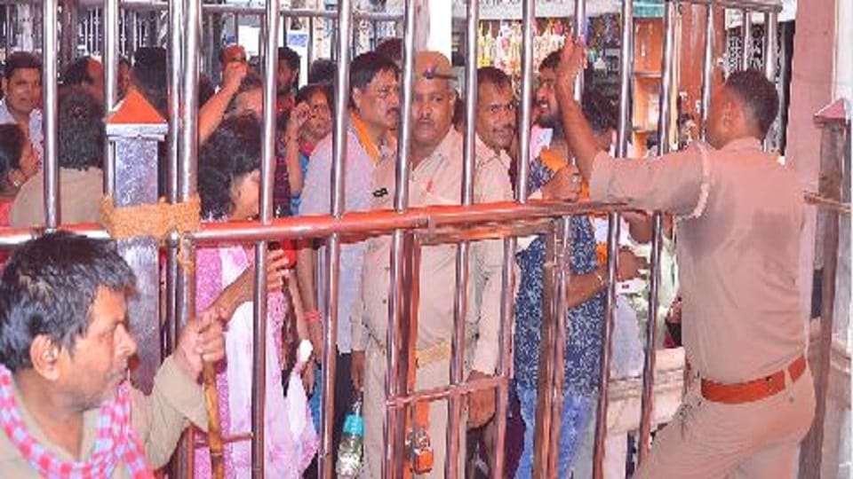 Banke bihari temple New arrangement for crowd control after the accident to visit Banke Bihari darshan