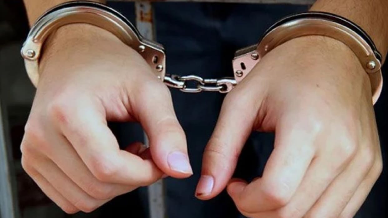 Odisha Police has arrested the person who cheated by posing as a fake DIG