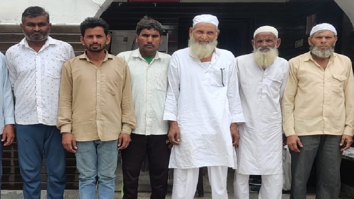 A youth was beaten up on suspicion of child theft in Bijnor, six accused arrested