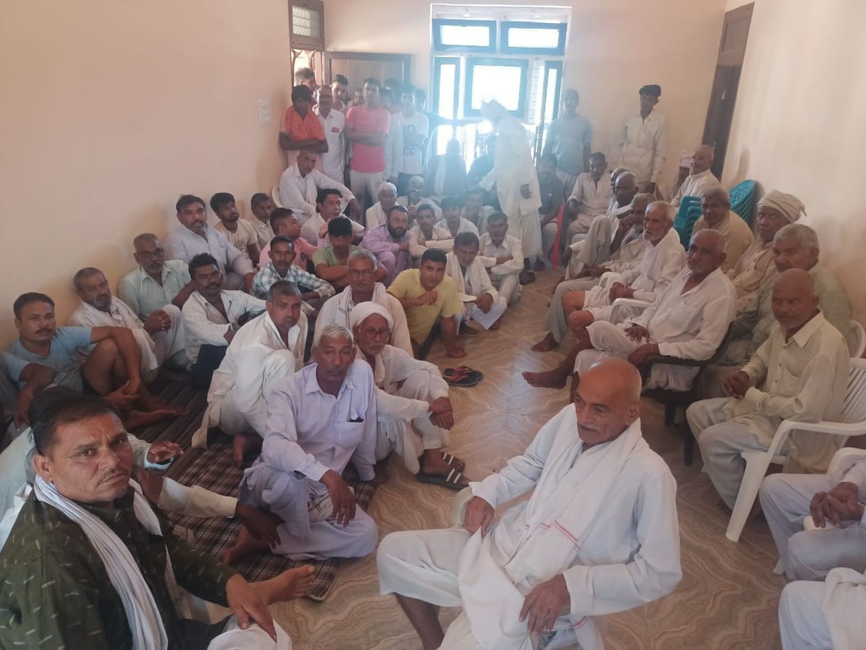 Confession of students in Panchayat: Beer was not cold drink in school