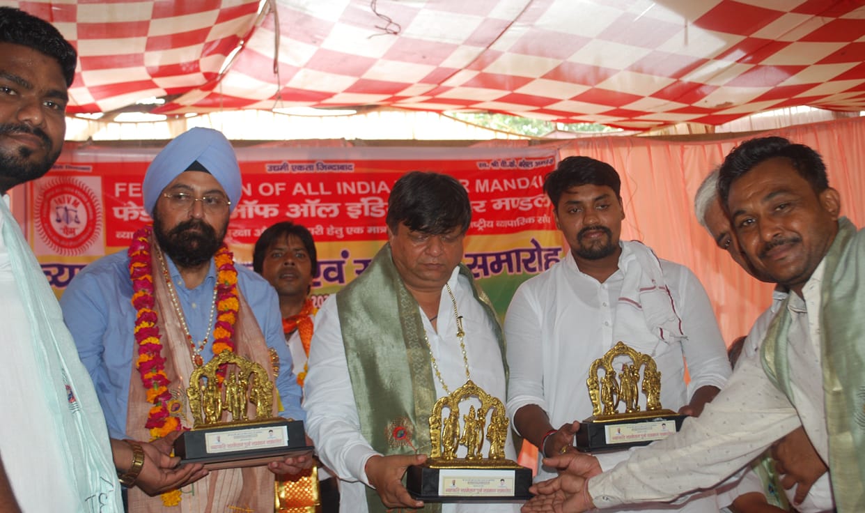 Hathras: Traders were forced to migrate in previous governments: Sobti