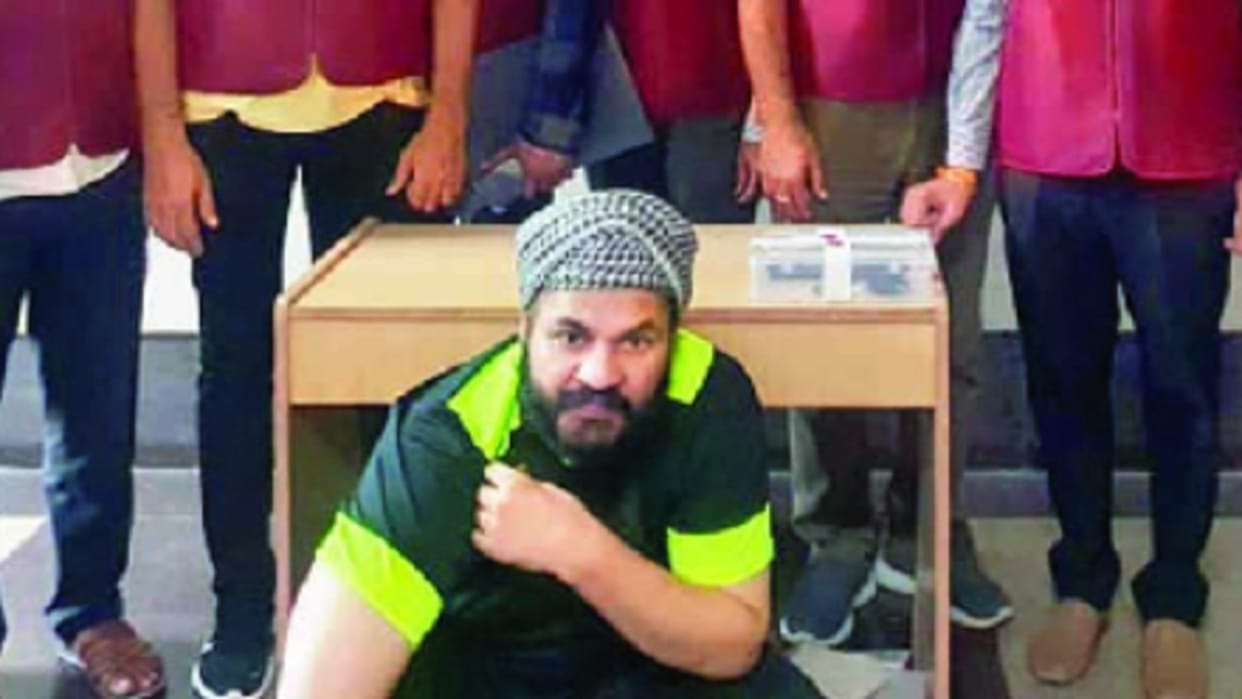 miscreant arrested with 117 year old pistol Was wanted in the case of theft of 30 crores in Gurugram