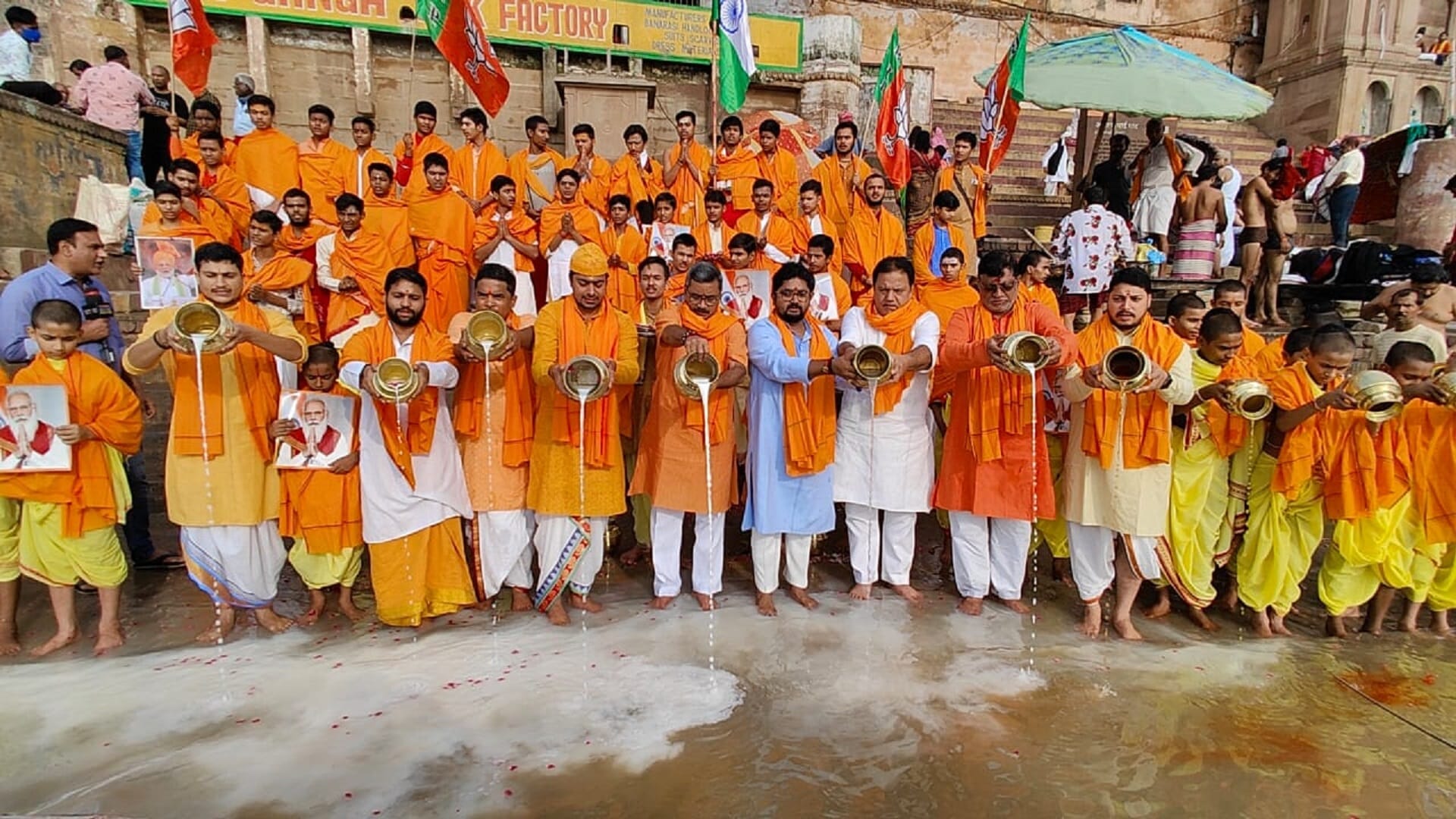 See in pictures PM Modis birthday is being celebrated in this way in Kashi