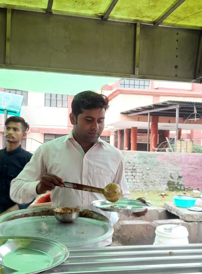 Student RLD sold pakodas and chole-bhature on PM's birthday