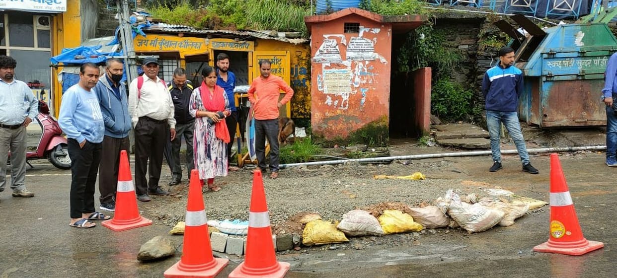Angry people created ruckus due to road collapse, MLA's vehicle stopped