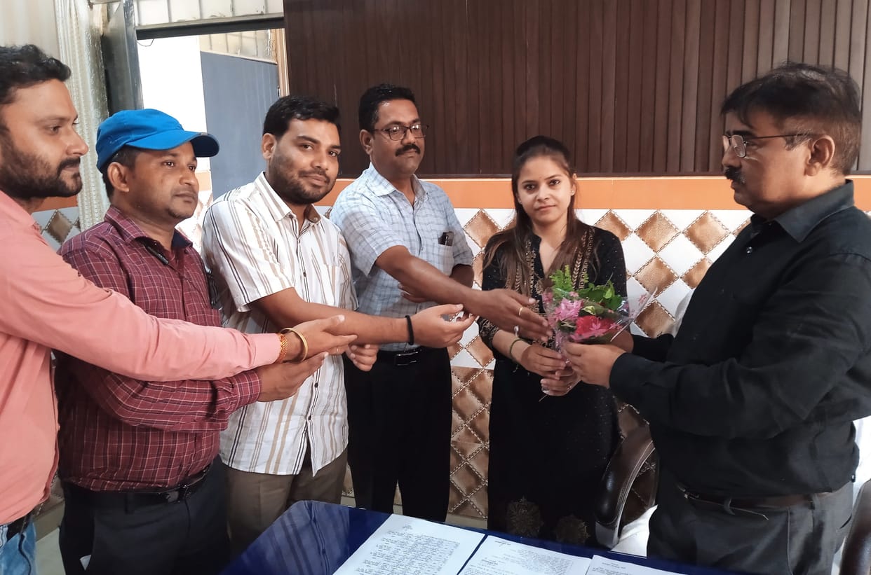 Sonbhadra got 13th place in making Ayushman card