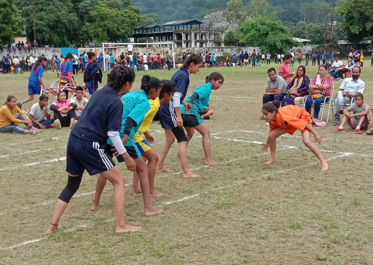 Rikhnikhal in volleyball and Thalisain victorious in kabaddi