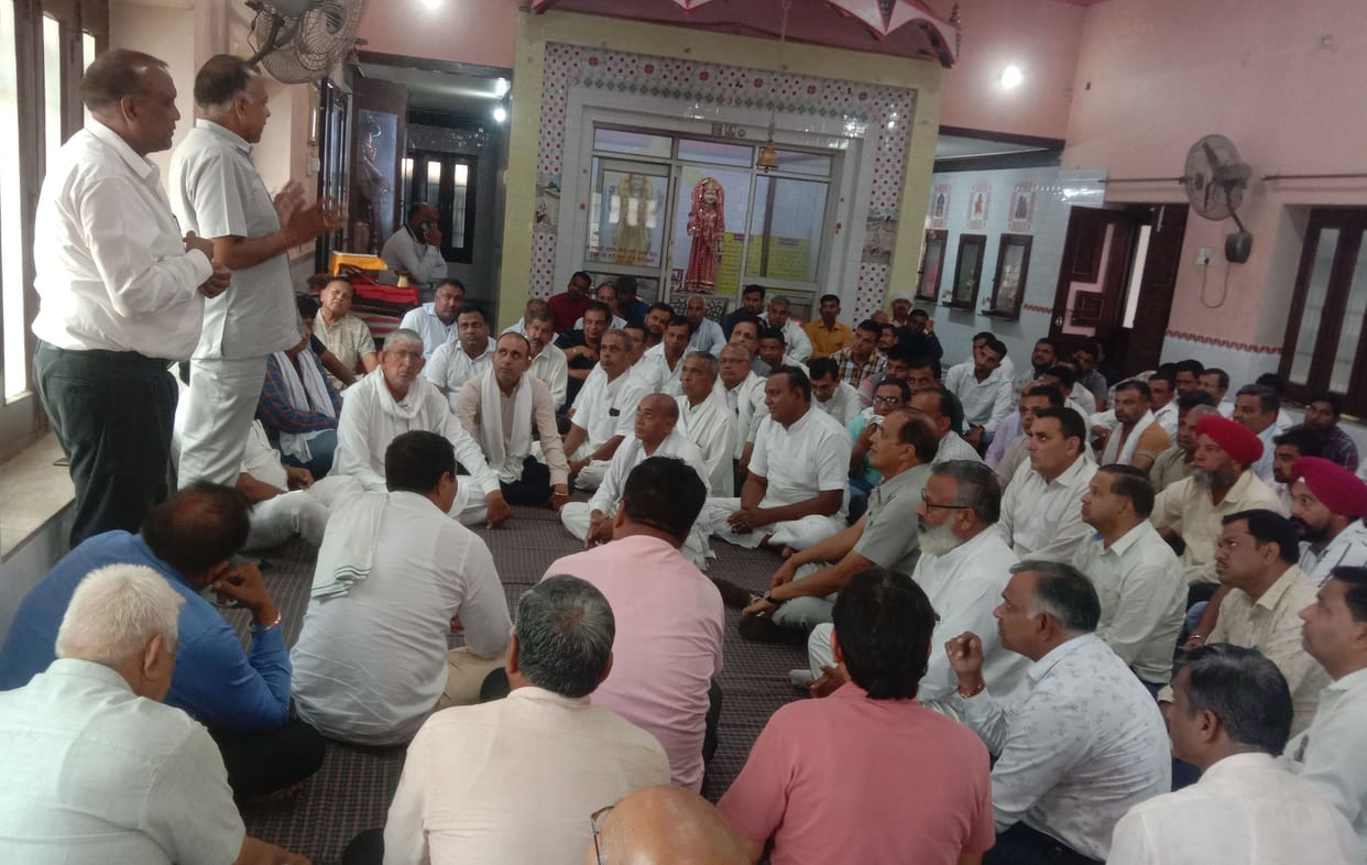 Agents will surround CM's residence with MLAs