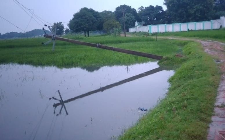 braked pole. power cut