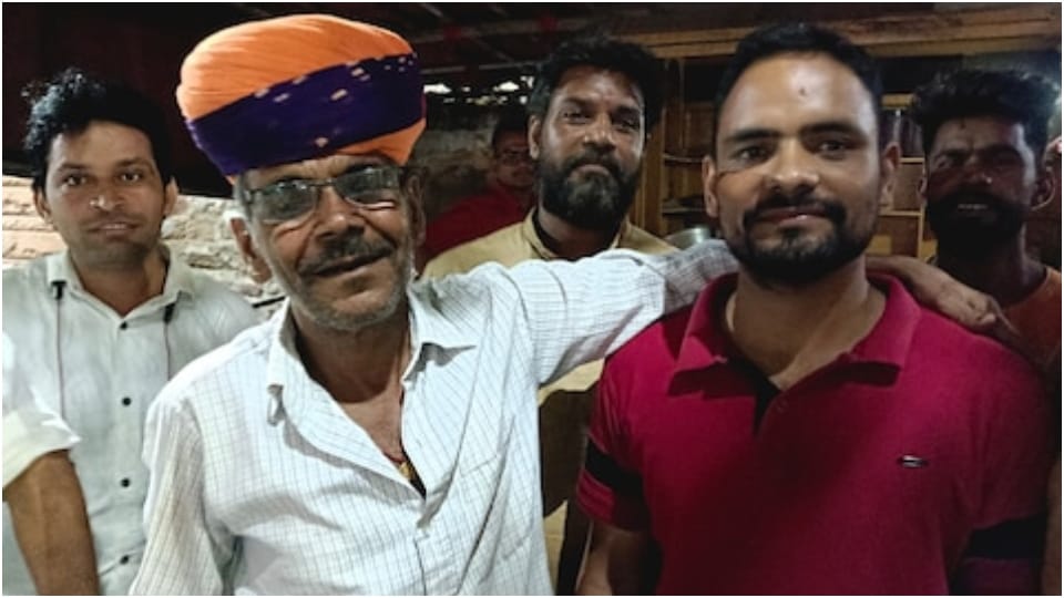 Success Story Chai Wala Mukesh Dadhich Jodhpur ATM Guard