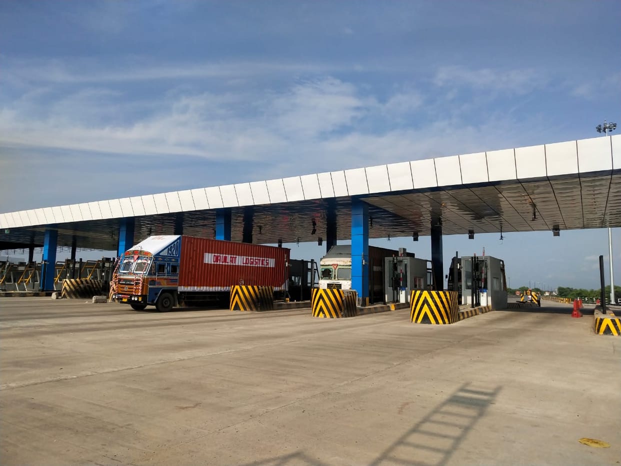 Toll-Tax Hike from 1 april Travel on Delhi Kolkata highway will expensive toll charged