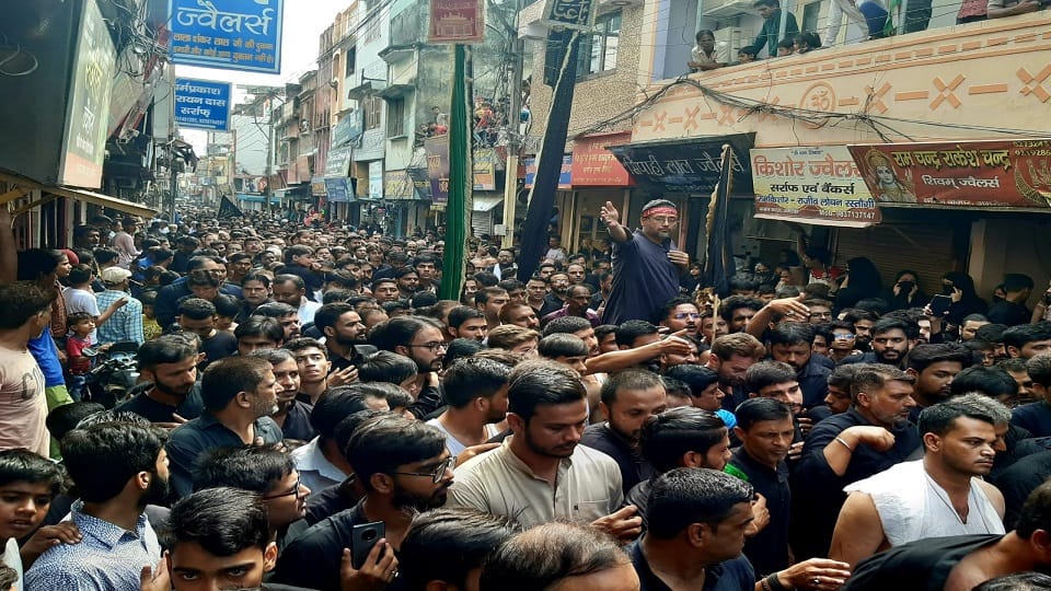 On the Chehlum of Hazrat Imam Hussain azadars mourned themselves with chains