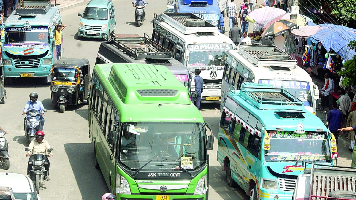 jammu e bus news: Facility stuck in formalities, e-buses running on paper
