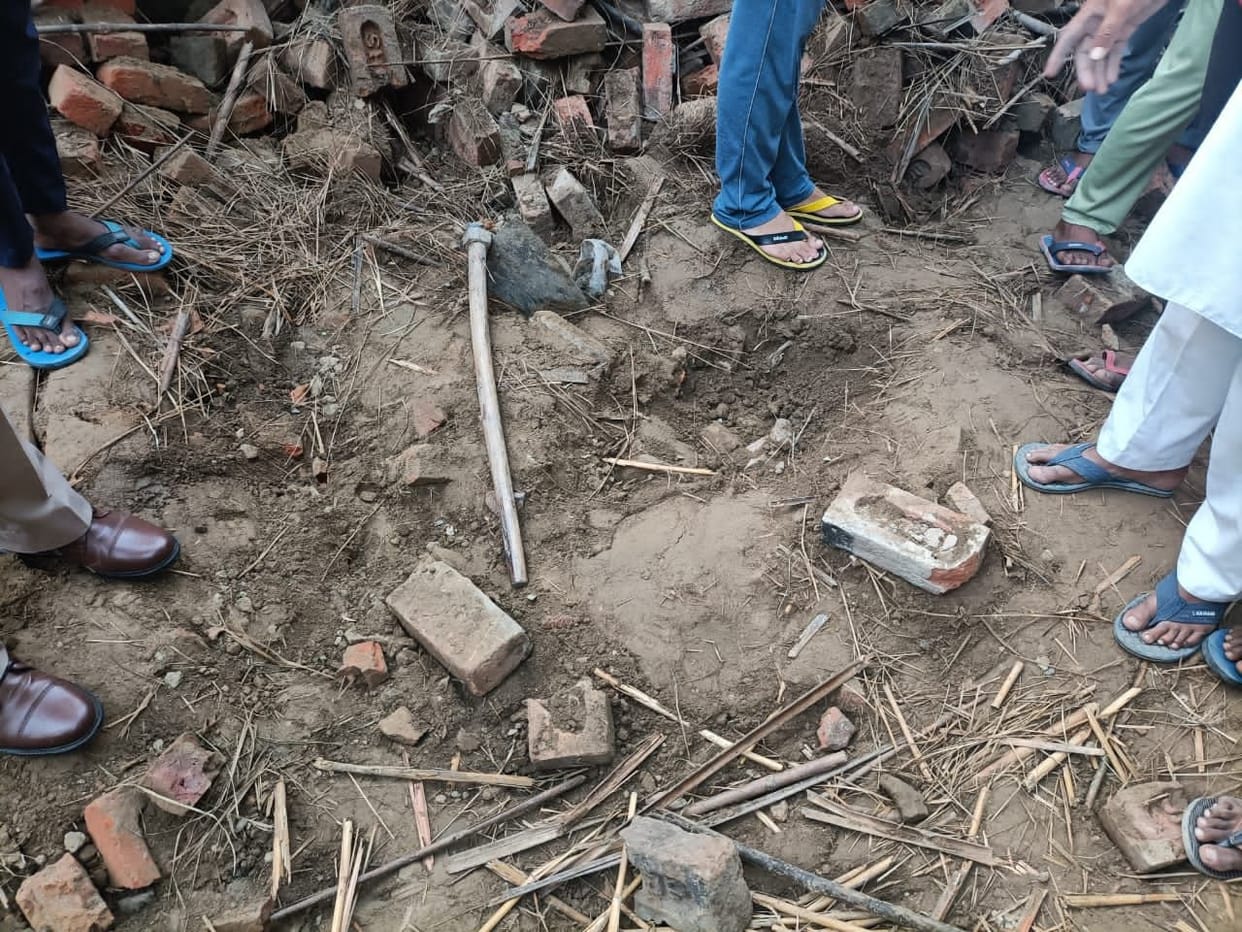 Muzaffarnagar: Girl dies, mother injured due to collapse of dilapidated room